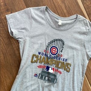 NWOT Chicago Cubs World Series Champions Shirt